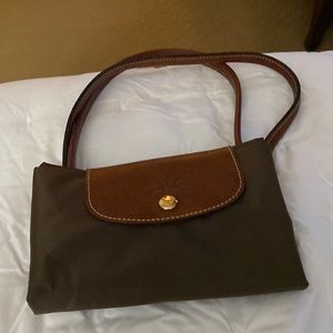 Longchamp pliage nylon bag 14” over shoulder. New, coppery brown color